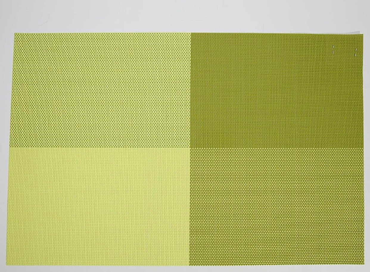 Lot de 12 Sets de Table en PVC Tissé – Design Moderne & Entretien Facile